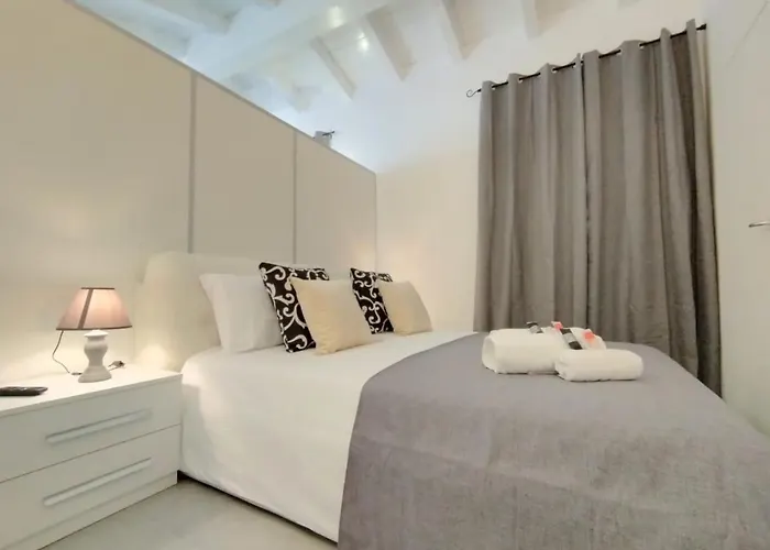 Holmann & Panzió 4*